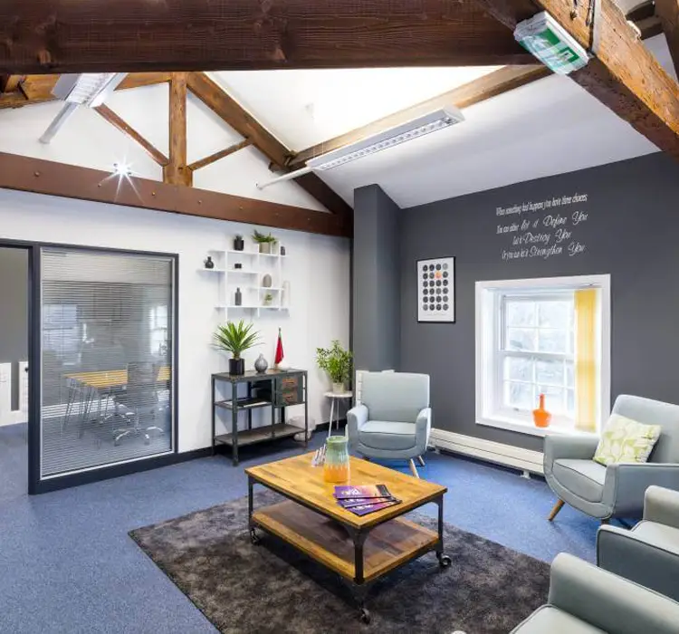 Best Office Furniture Manufacturer in Dubai